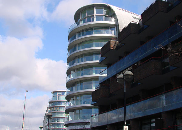 Residential building Albion Riverside, London