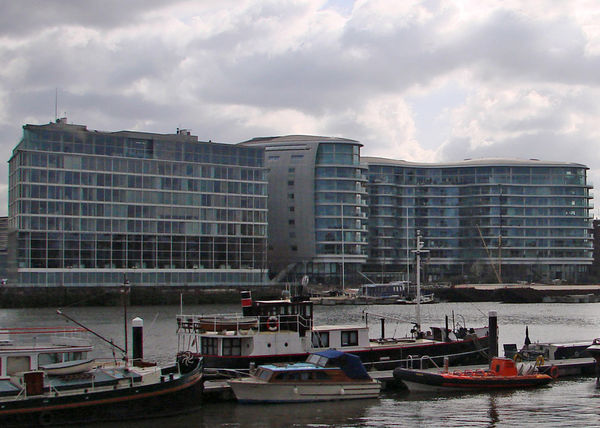 Residential building Albion Riverside, London